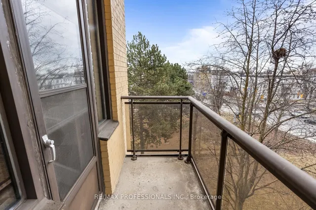 Additional image 31 of 740 Eglinton Ave Unit 404