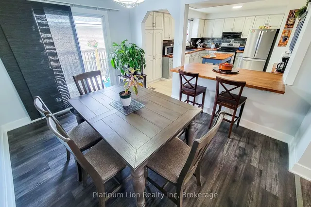 Additional image 11 of 8 Basswood Crt