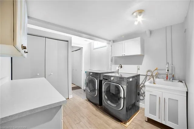 Additional image 9 of 12 Portal Crt