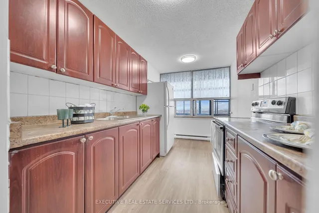 Additional image 21 of 15 Kensington Rd Unit 1209