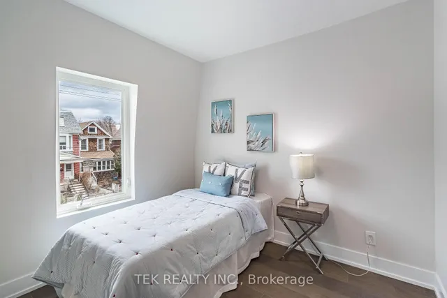 Additional image 32 of 562 Pape Ave