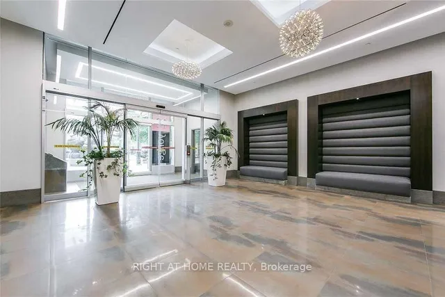 Additional image 4 of 18 Yonge St Unit 1116