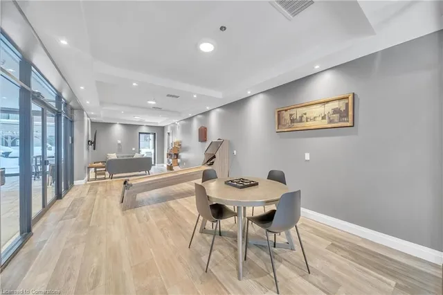 Additional image 28 of 1 Redfern Avenue Unit 410