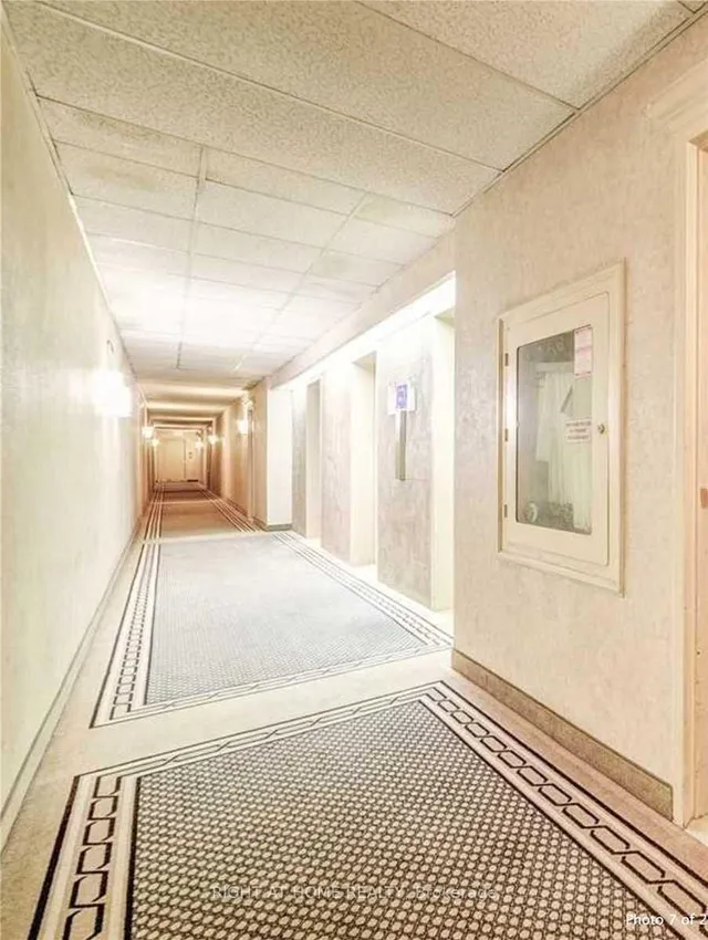 Additional image 4 of 260 Seneca Hill Dr Unit 1415