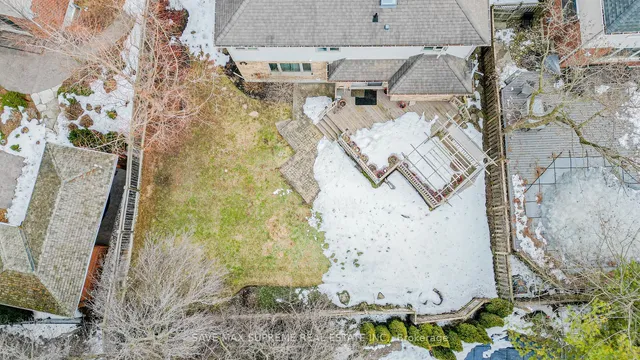 Additional image 40 of 39 Wagon St