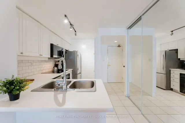 Additional image 4 of 188 Redpath Ave Unit 211