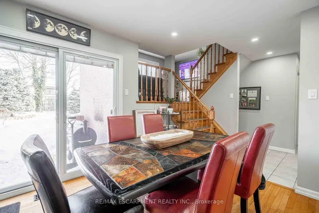 Additional image 18 of 9 Beachgrove Cres