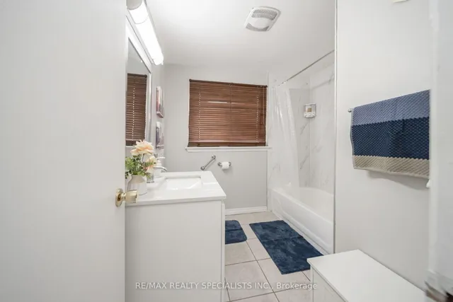 Additional image 31 of 308 Fleetwood Cres