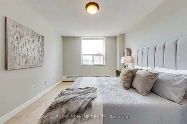 Additional image 22 of 45 Southport St Unit 412