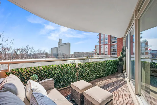 Additional image 37 of 550 Queens Quay West Quay Unit 326