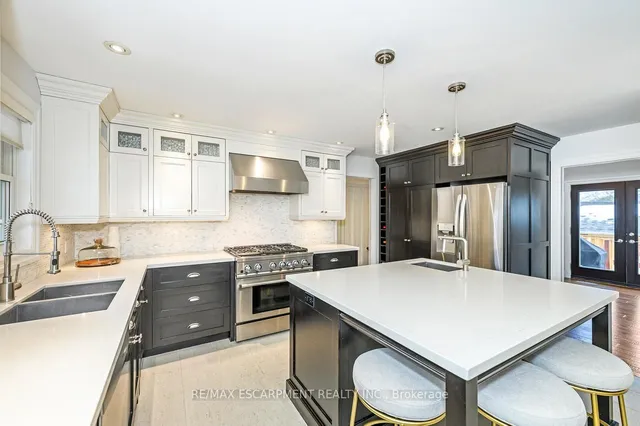 Additional image 15 of 63 BARTON St