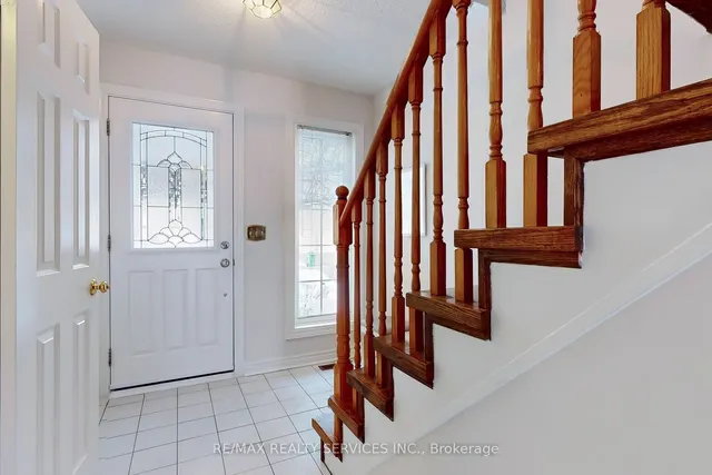 Additional image 39 of 28 Heathcliffe Sq