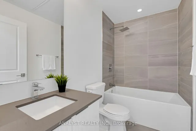 Additional image 10 of 120 Parliament St Unit 1603