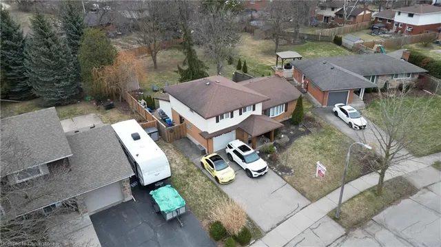 Additional image 40 of 22 Evelyn Cres