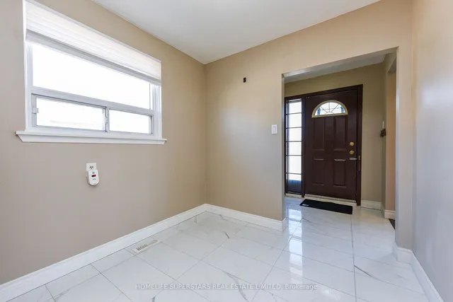 Additional image 5 of 3424 Laddie Cres