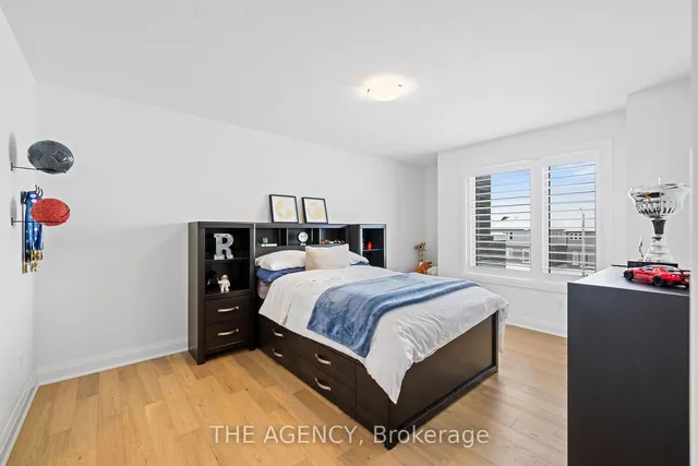 Additional image 32 of 921 Nathalie Crt