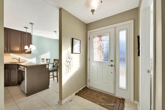 Additional image 4 of 5255 Lakeshore Rd Unit 6