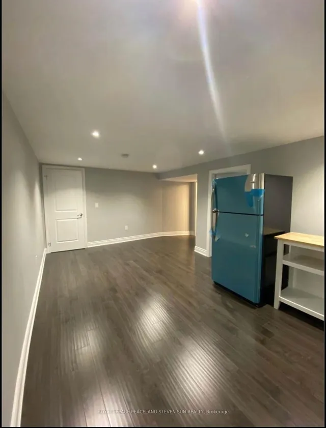 Additional image 23 of 28 Earlton Crt