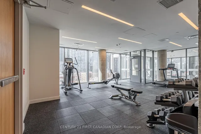 Additional image 37 of 81 Wellesley St Unit 1405