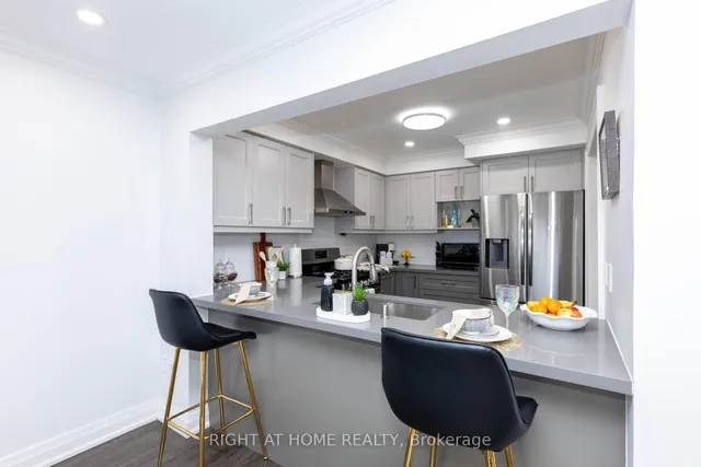 Additional image 14 of 42 Tiller Tr