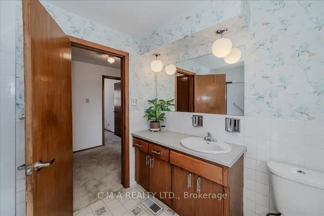 Additional image 22 of 395 Forest Hill Dr