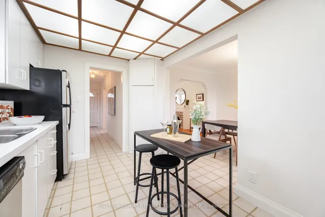 Additional image 17 of 1058 Roselawn Ave