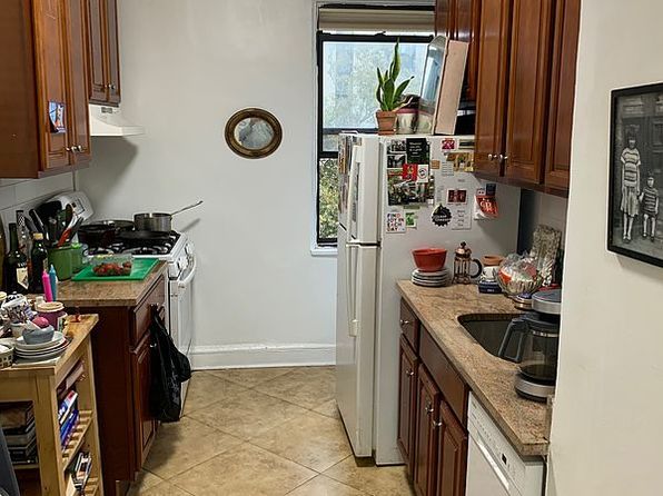 402 Bay Ridge Pkwy APT 42, Brooklyn, NY 11209