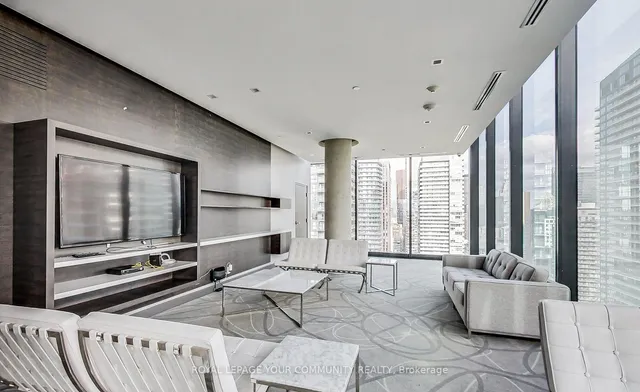 Additional image 10 of 11 Charlotte St Unit 403