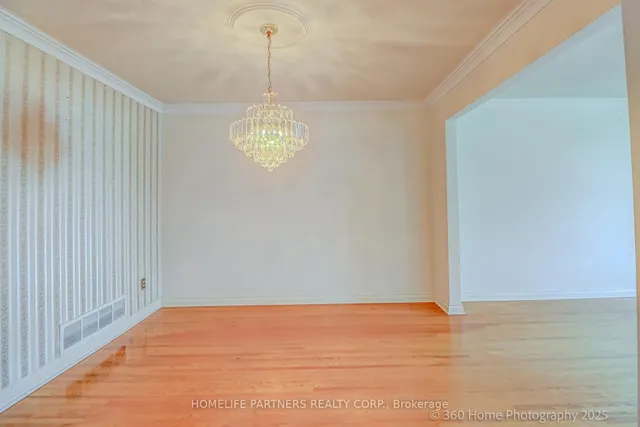 Additional image 10 of 303 Pellatt Ave