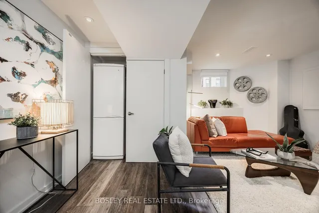 Additional image 36 of 32 Melville Ave