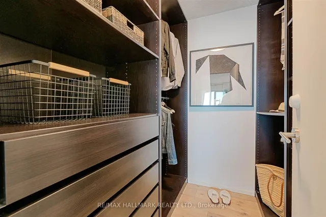 Additional image 26 of 401 Queens Quay Unit 307
