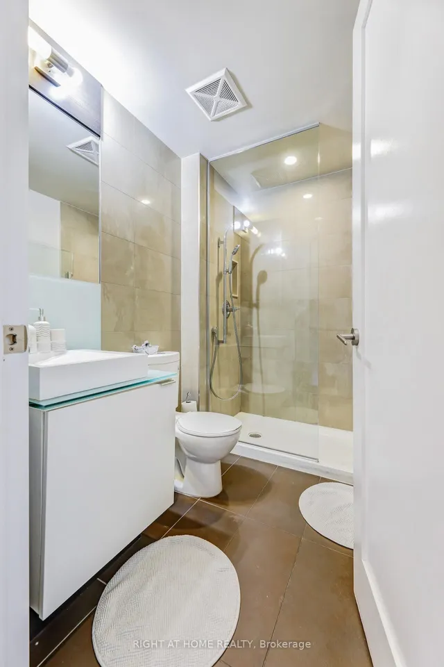 Additional image 5 of 300 Front St. St Unit 1909