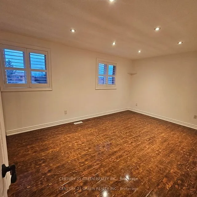 Additional image 11 of 76 Metzak Dr