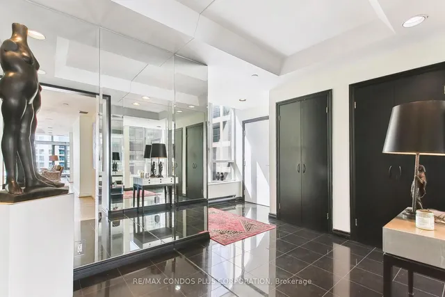 Additional image 25 of 211 Queens Quay Unit 1013