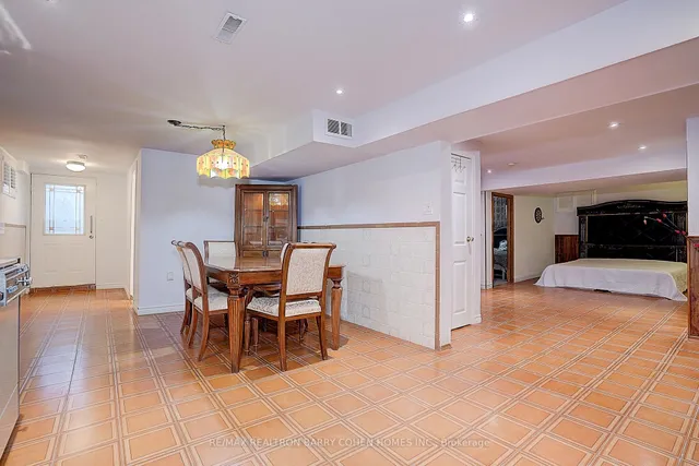 Additional image 36 of 112 Agincourt Dr