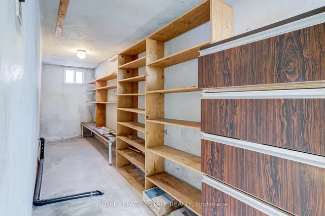 Additional image 26 of 38 Brawley Ave