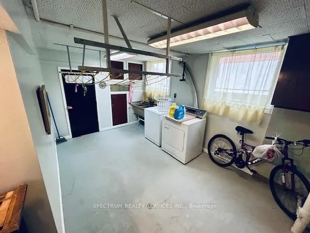 Additional image 15 of 29 Whitbread Cres