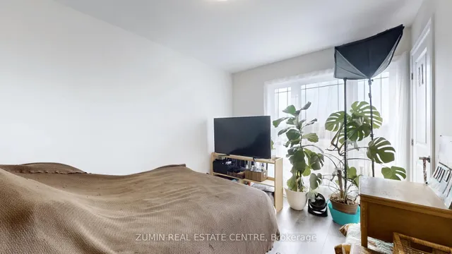 Additional image 33 of 13 Picardy Dr