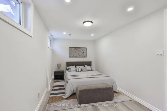 Additional image 22 of 4050 Dunmow Cres