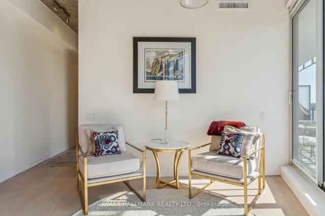 Additional image 13 of 318 King St Unit 1014