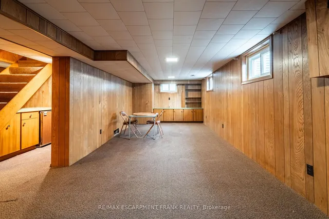 Additional image 36 of 147 LLOYMINN Ave