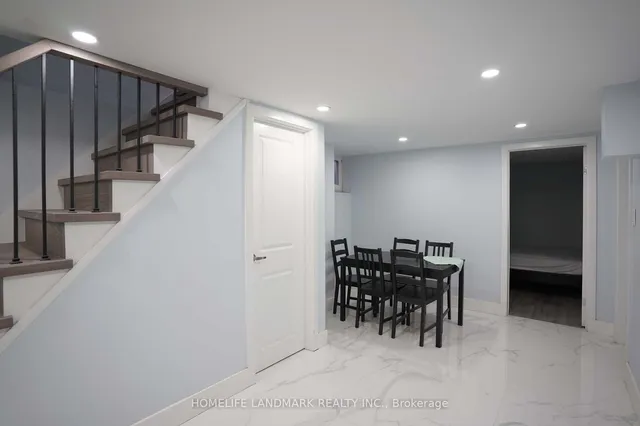 Additional image 19 of 52 Yellowstone St