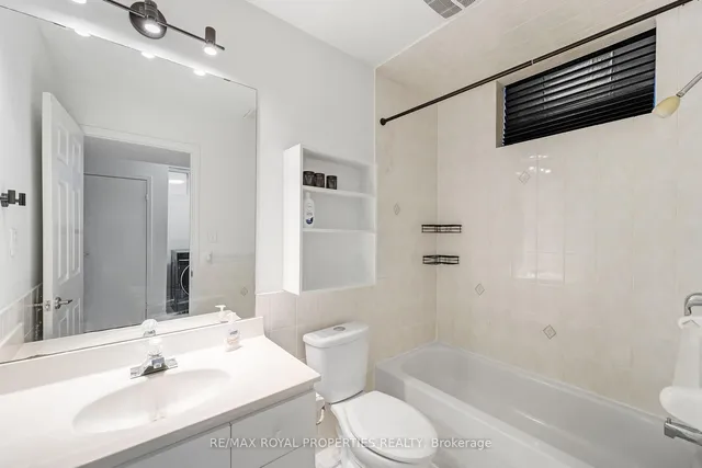 Additional image 37 of 22 Rupert St