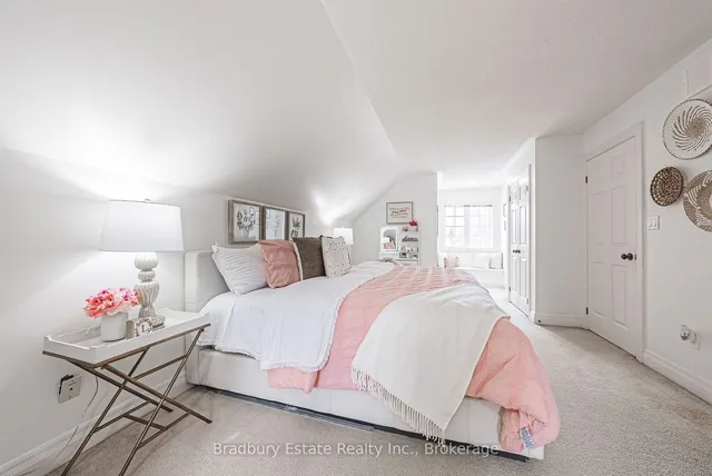 Additional image 31 of 18 Palomino Dr