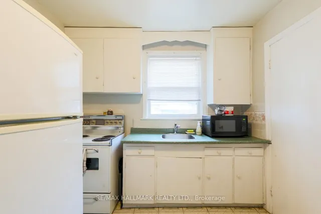 Additional image 6 of 24 Phenix Dr