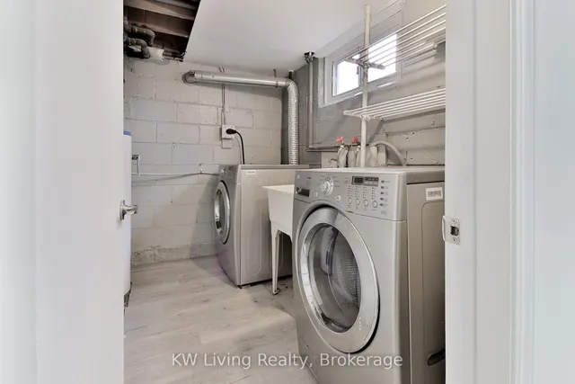 Additional image 24 of 11 Dorine Cres