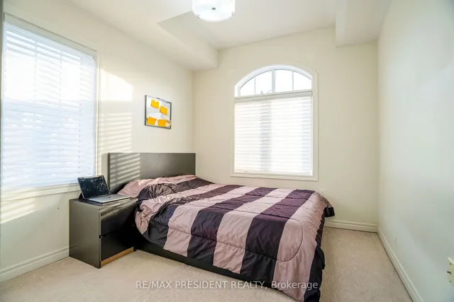 Additional image 33 of 35 Yately St