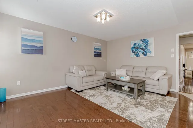 Additional image 20 of 72 Newington Cres