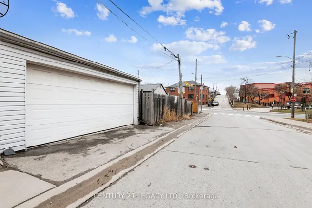 Additional image 46 of 250 Gilbert Ave