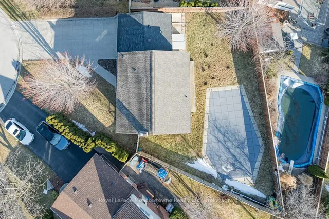 Additional image 43 of 572 Brock Crt